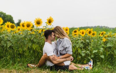 Surrounded by sunflowers | Victoria and Jacopo