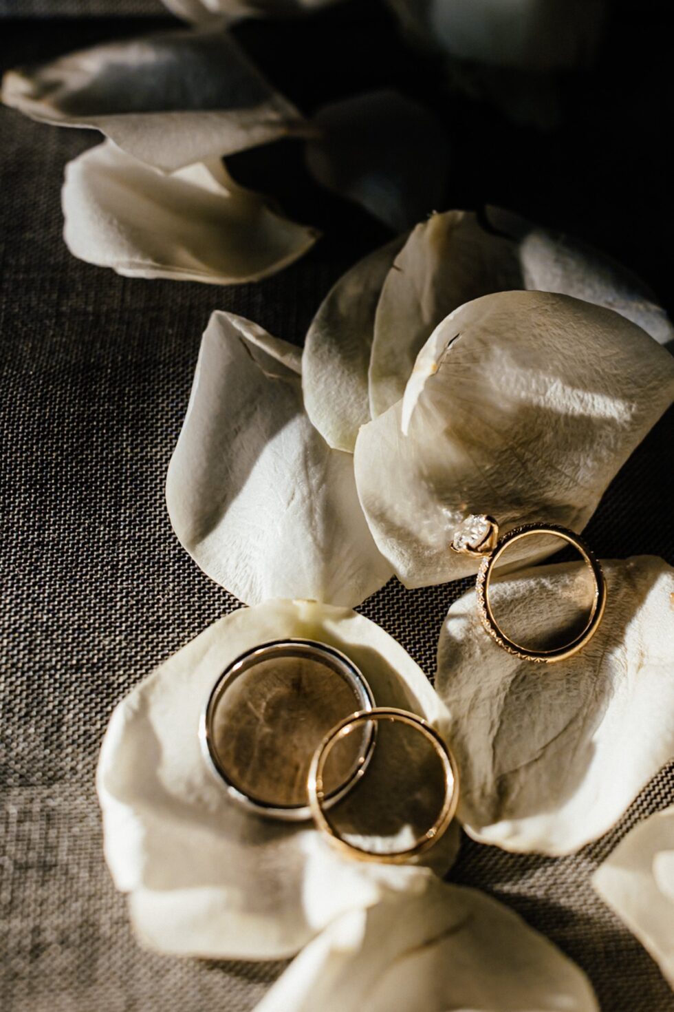 Wedding at Villa Sparina Resort: Italian charm, Gavi vineyards, and impeccable services for Swiss couples dreaming of a refined celebration in Piemonte. Photographer Edoardo Giorio