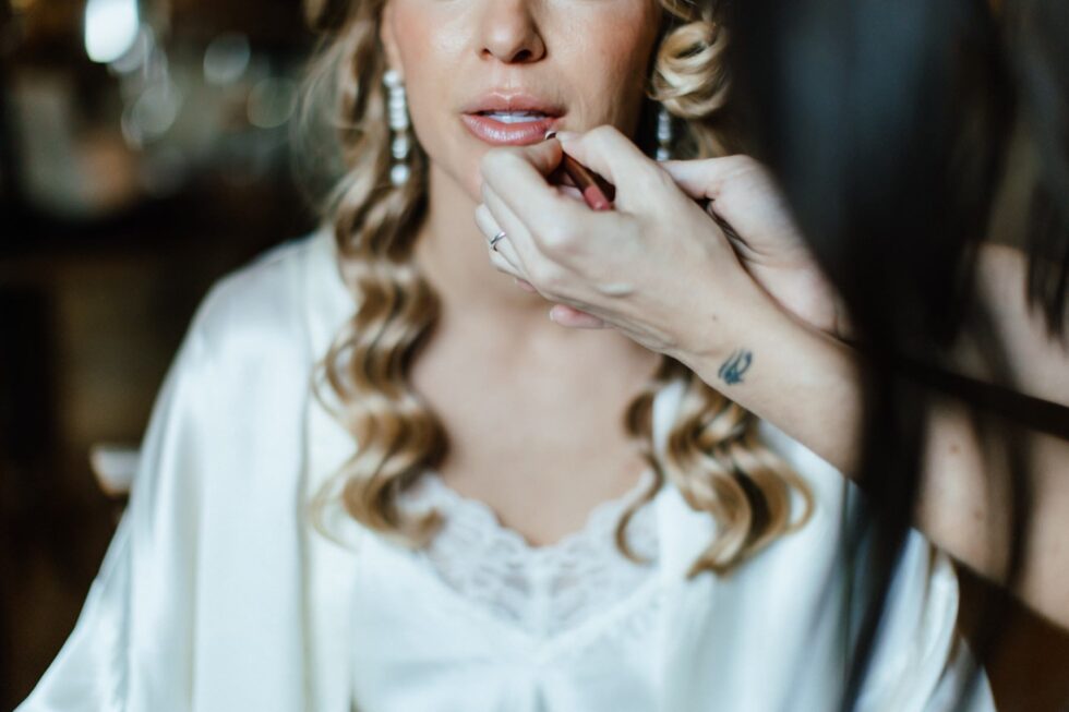 Wedding at Villa Sparina Resort: Italian charm, Gavi vineyards, and impeccable services for Swiss couples dreaming of a refined celebration in Piemonte. Photographer Edoardo Giorio