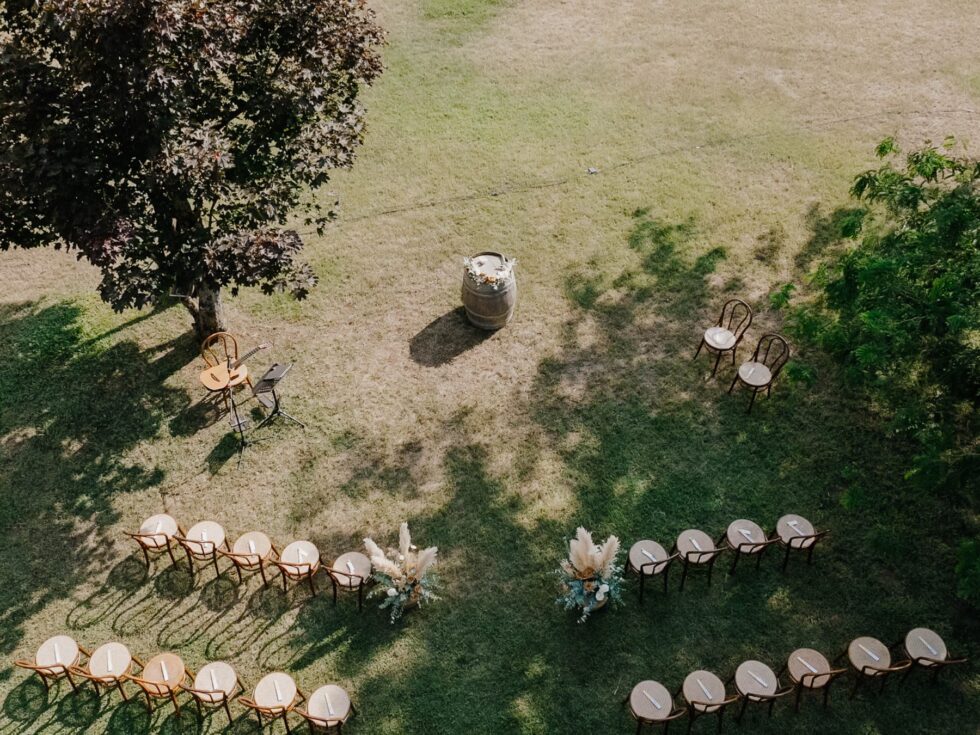 Wedding at Villa Sparina Resort: Italian charm, Gavi vineyards, and impeccable services for Swiss couples dreaming of a refined celebration in Piemonte. Photographer Edoardo Giorio
