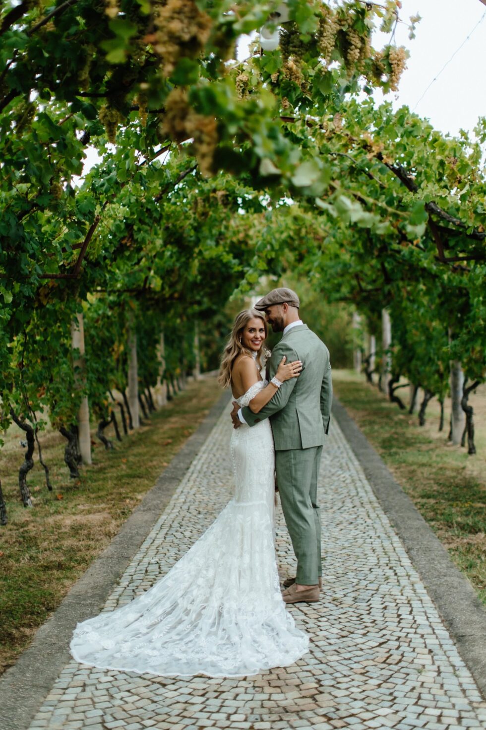 Wedding at Villa Sparina Resort: Italian charm, Gavi vineyards, and impeccable services for Swiss couples dreaming of a refined celebration in Piemonte. Photographer Edoardo Giorio